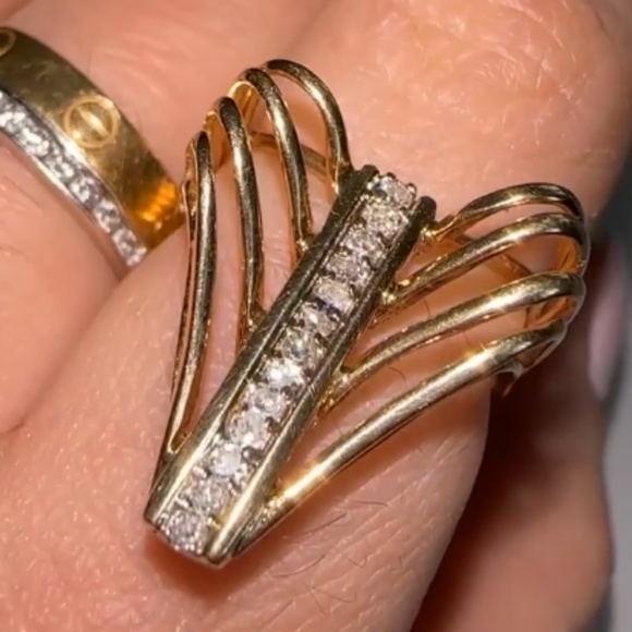 Solid 14K Yellow Gold and Diamond Abstract Ring - Picture 8 of 9